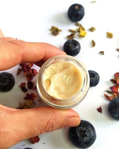 Talleres de Cosmética natural y plantas medicinales para grupos y celebraciones en barcelona 15 crema facial dermatitis